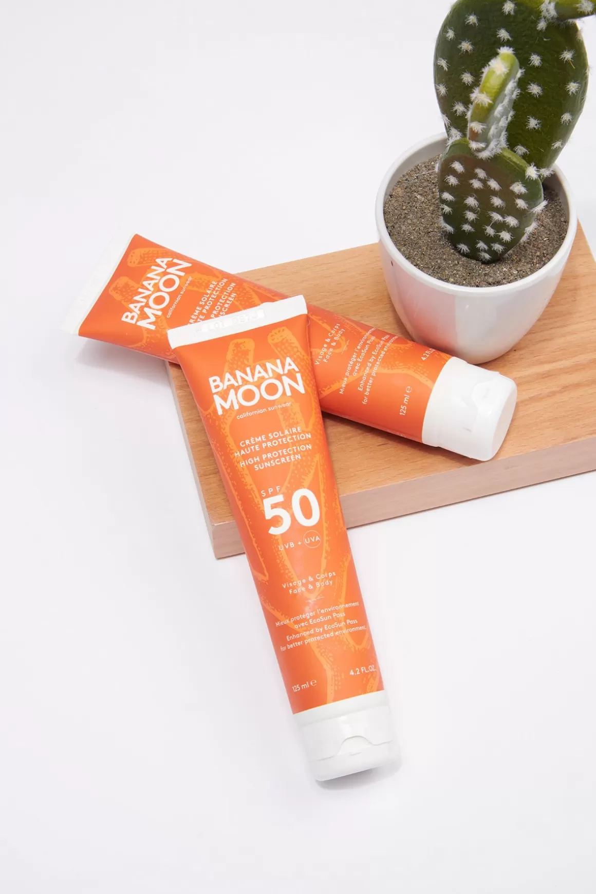 Collection Homme-Banana Moon Solar cream SOLARLINE SUNCARE Orange